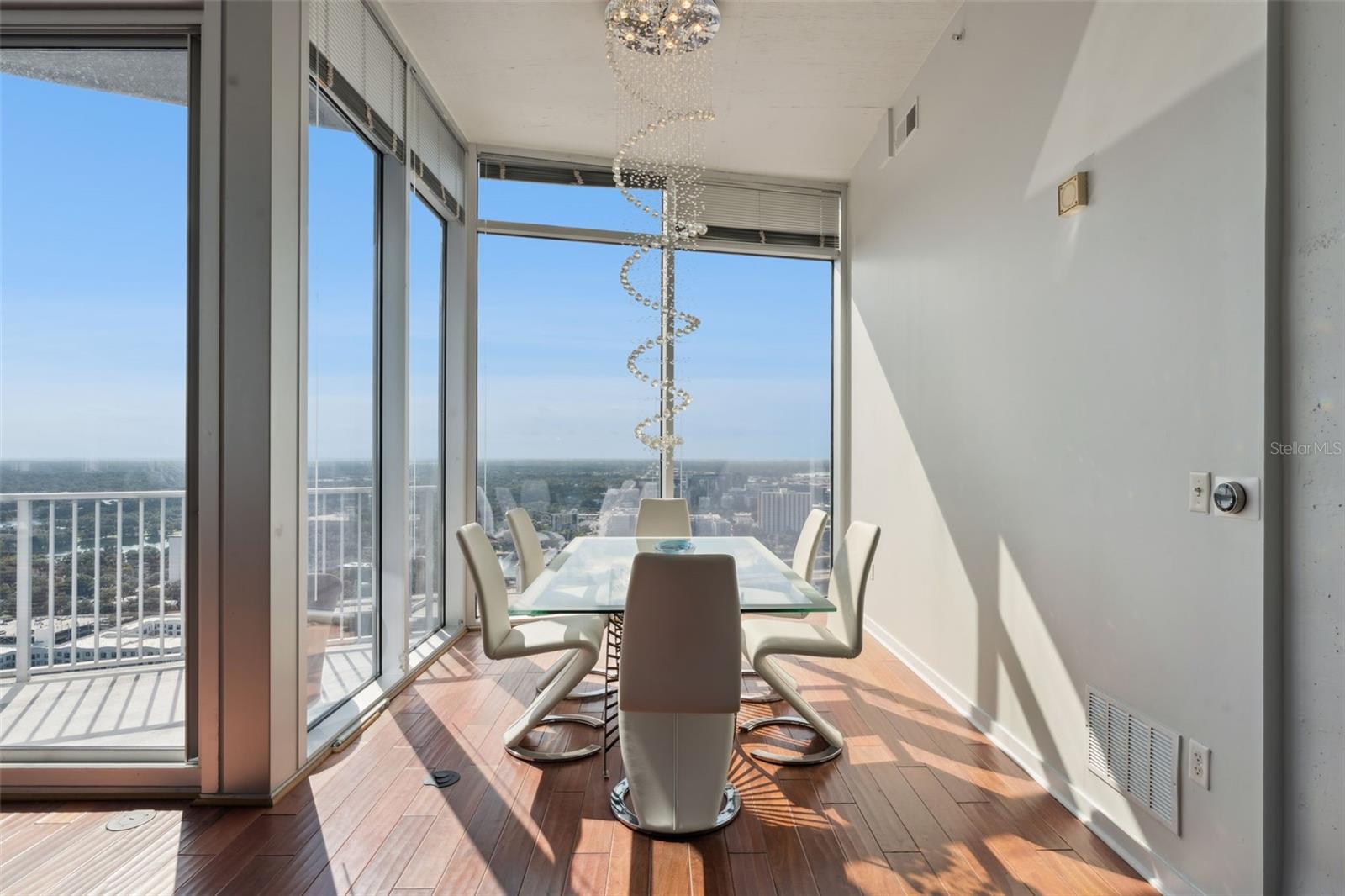 SOLAIRE/PLAZA CONDO - Residential