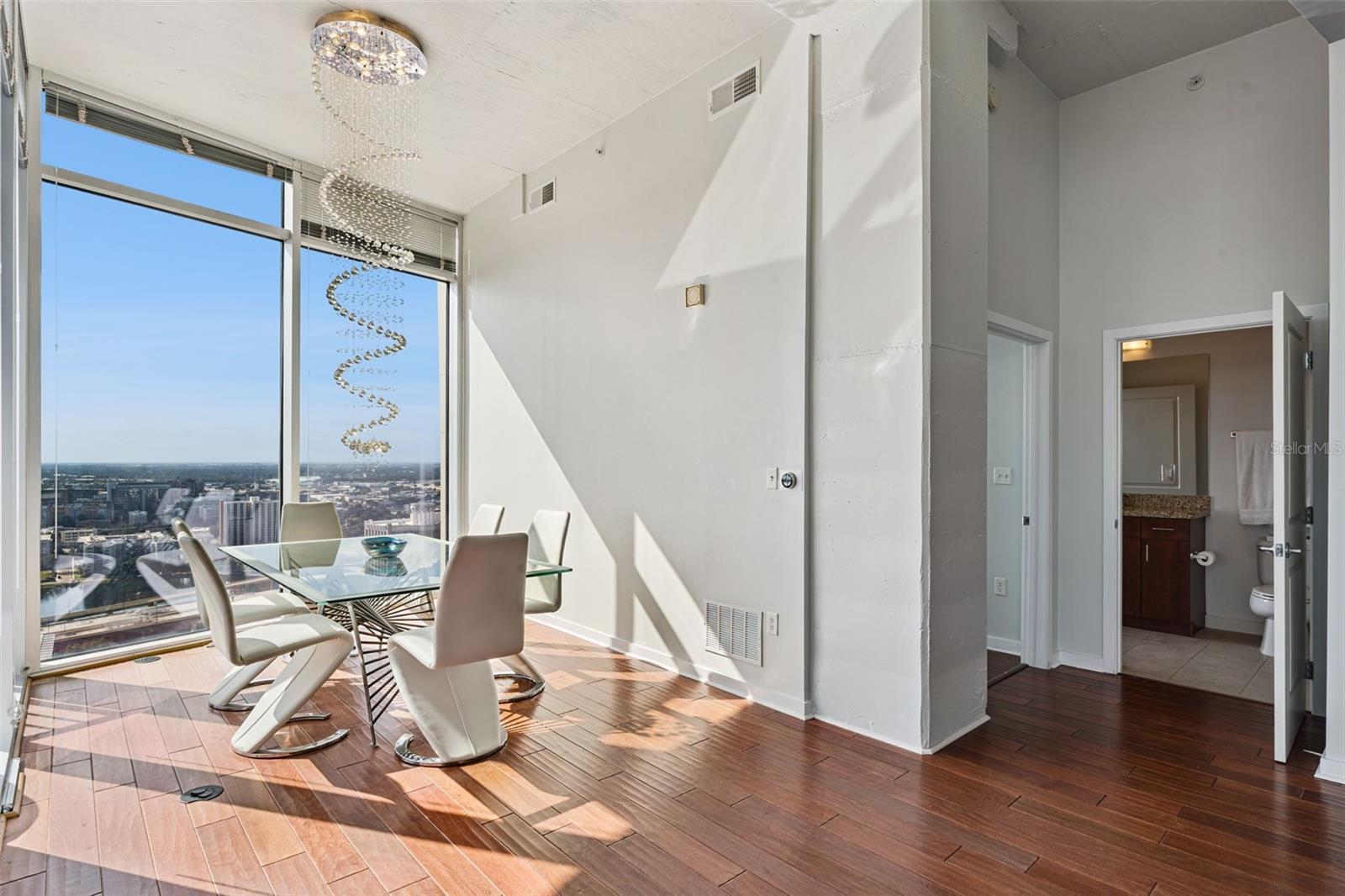 SOLAIRE/PLAZA CONDO - Residential