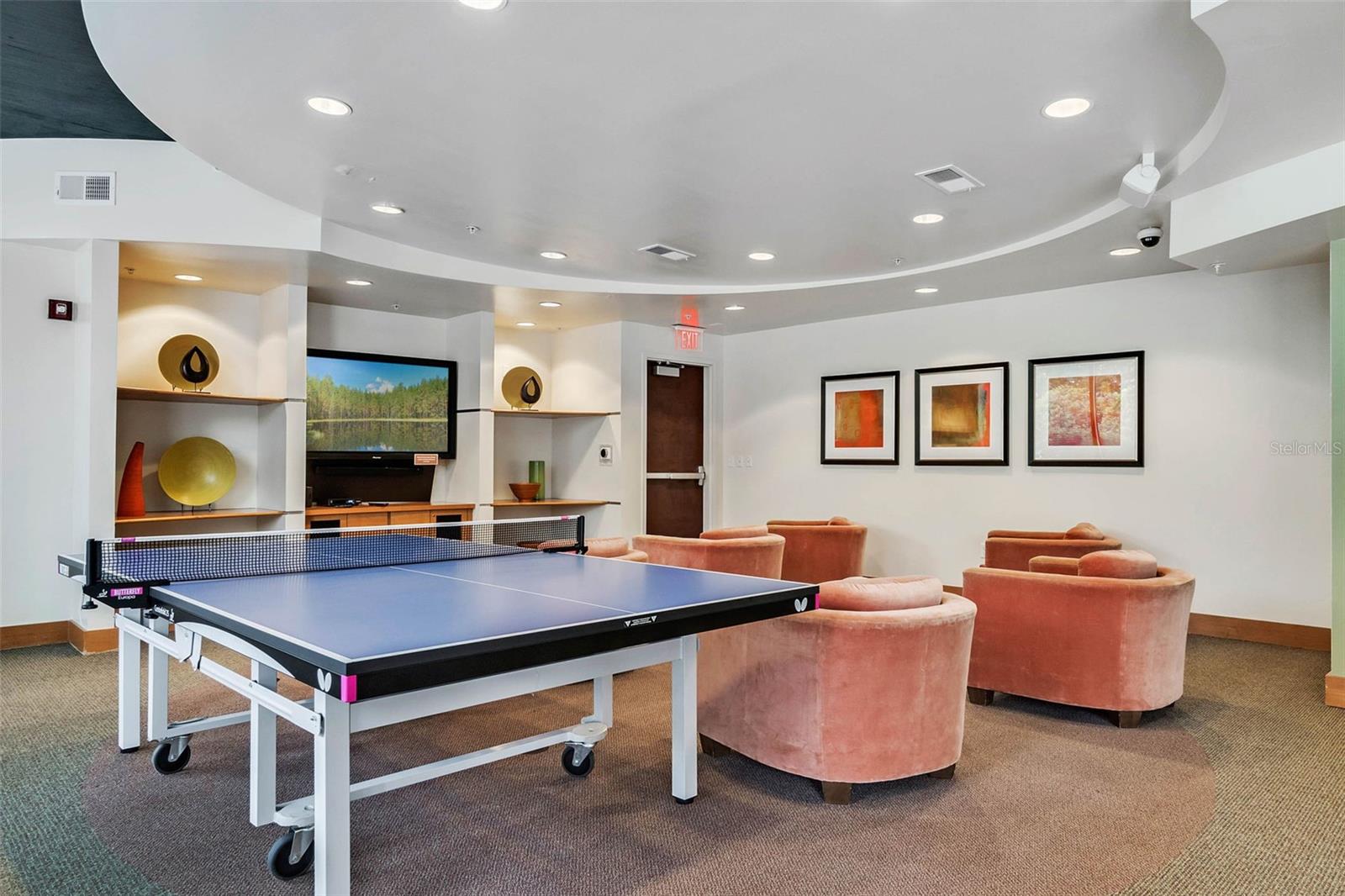 SOLAIRE/PLAZA CONDO - Residential