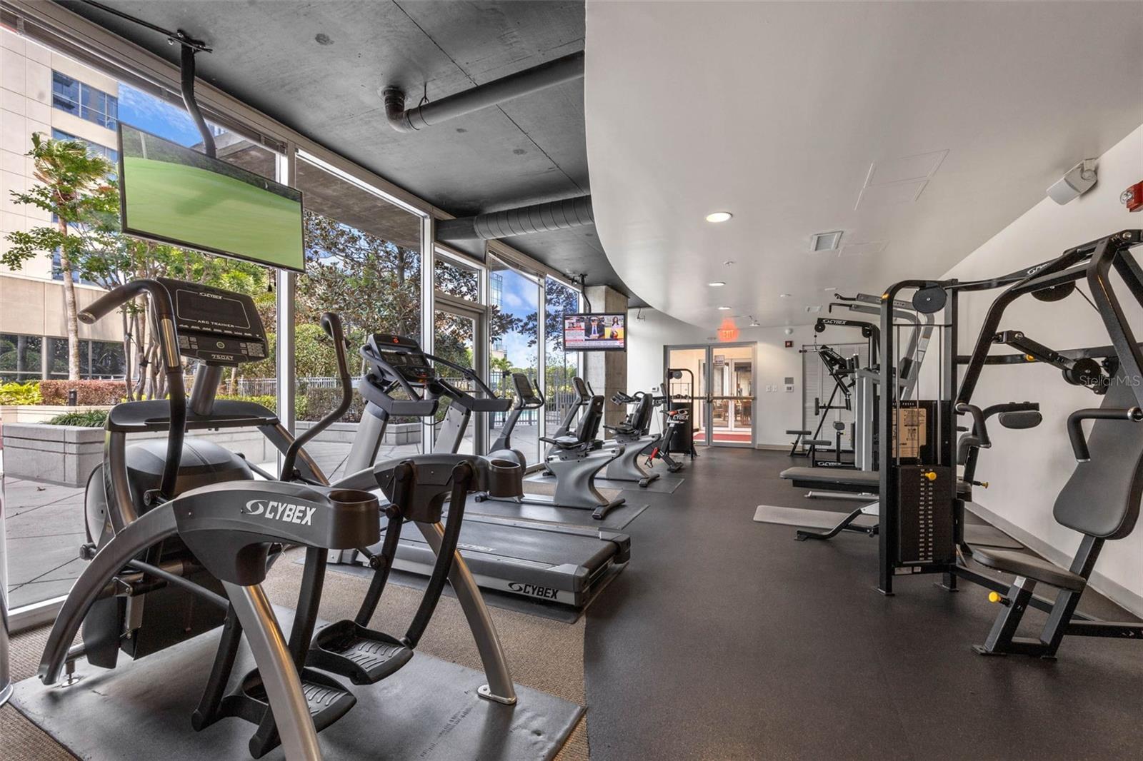 SOLAIRE/PLAZA CONDO - Residential