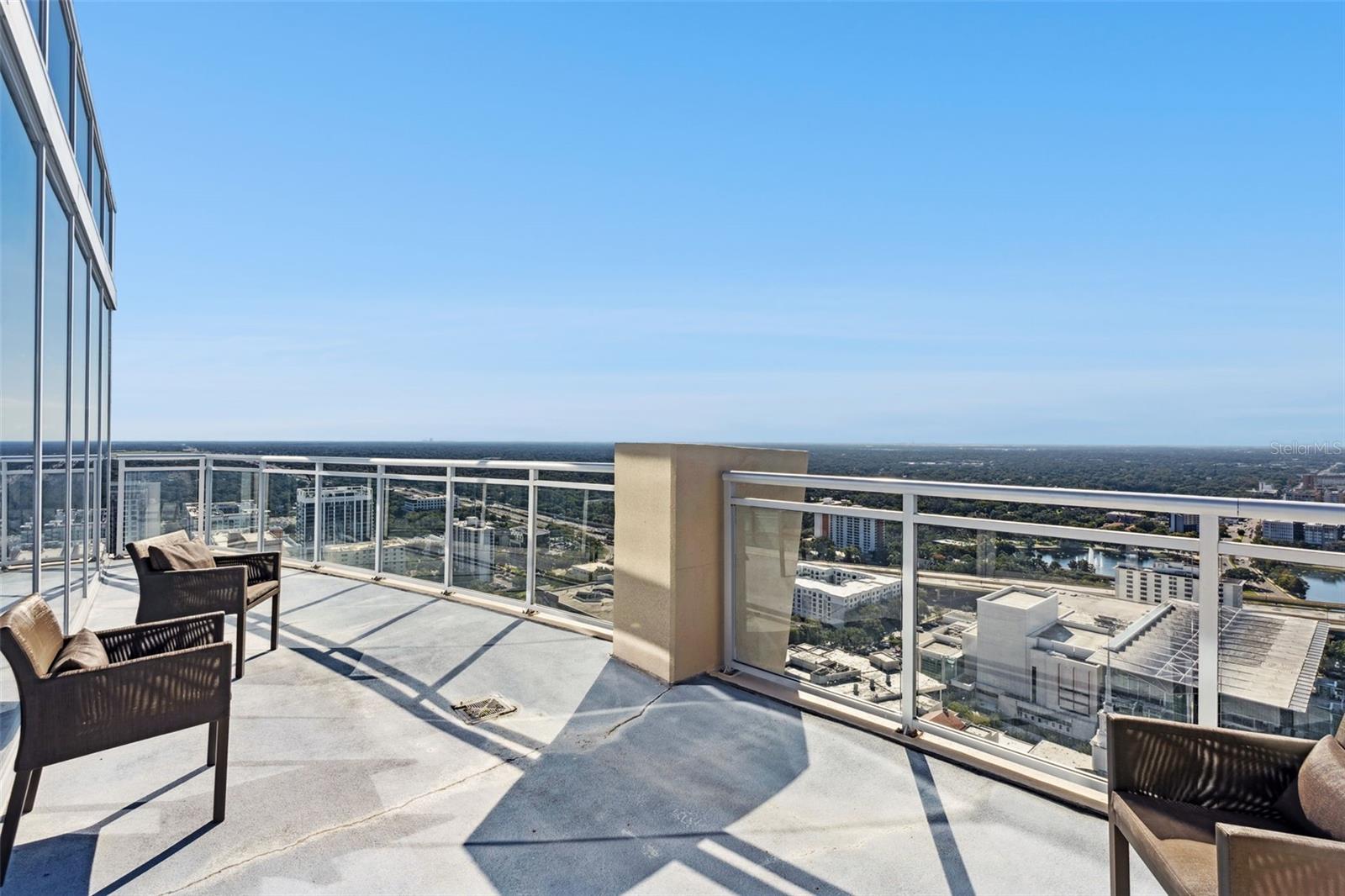 SOLAIRE/PLAZA CONDO - Residential