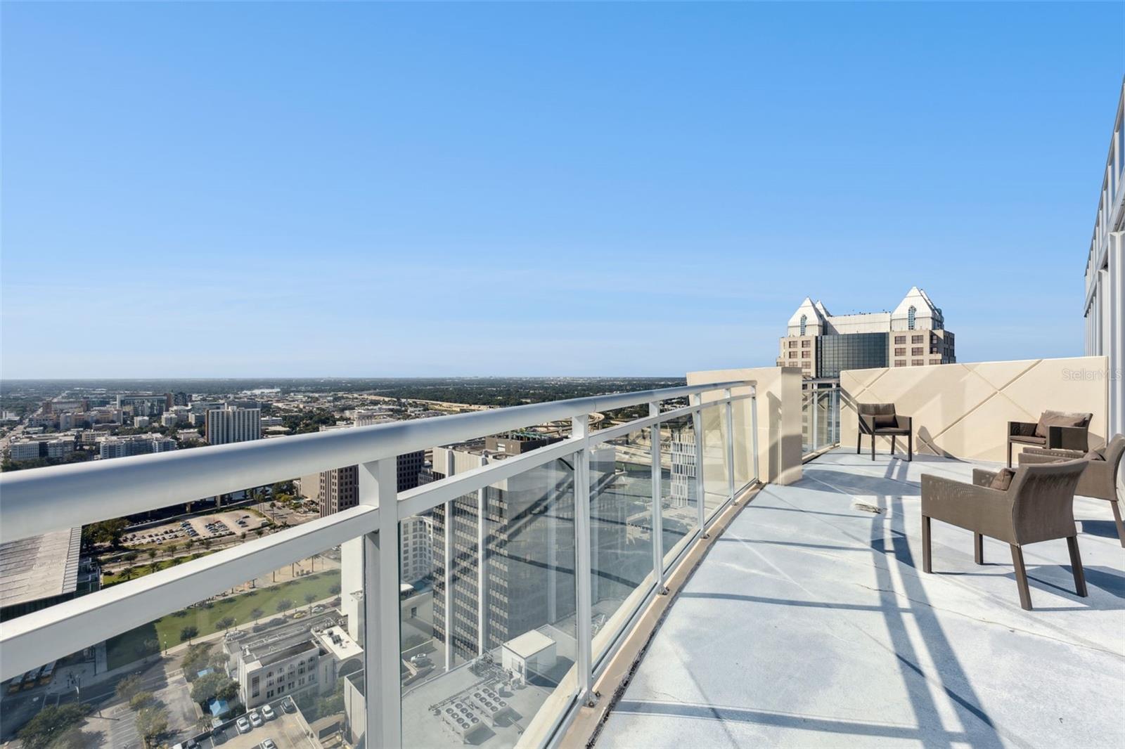 SOLAIRE/PLAZA CONDO - Residential