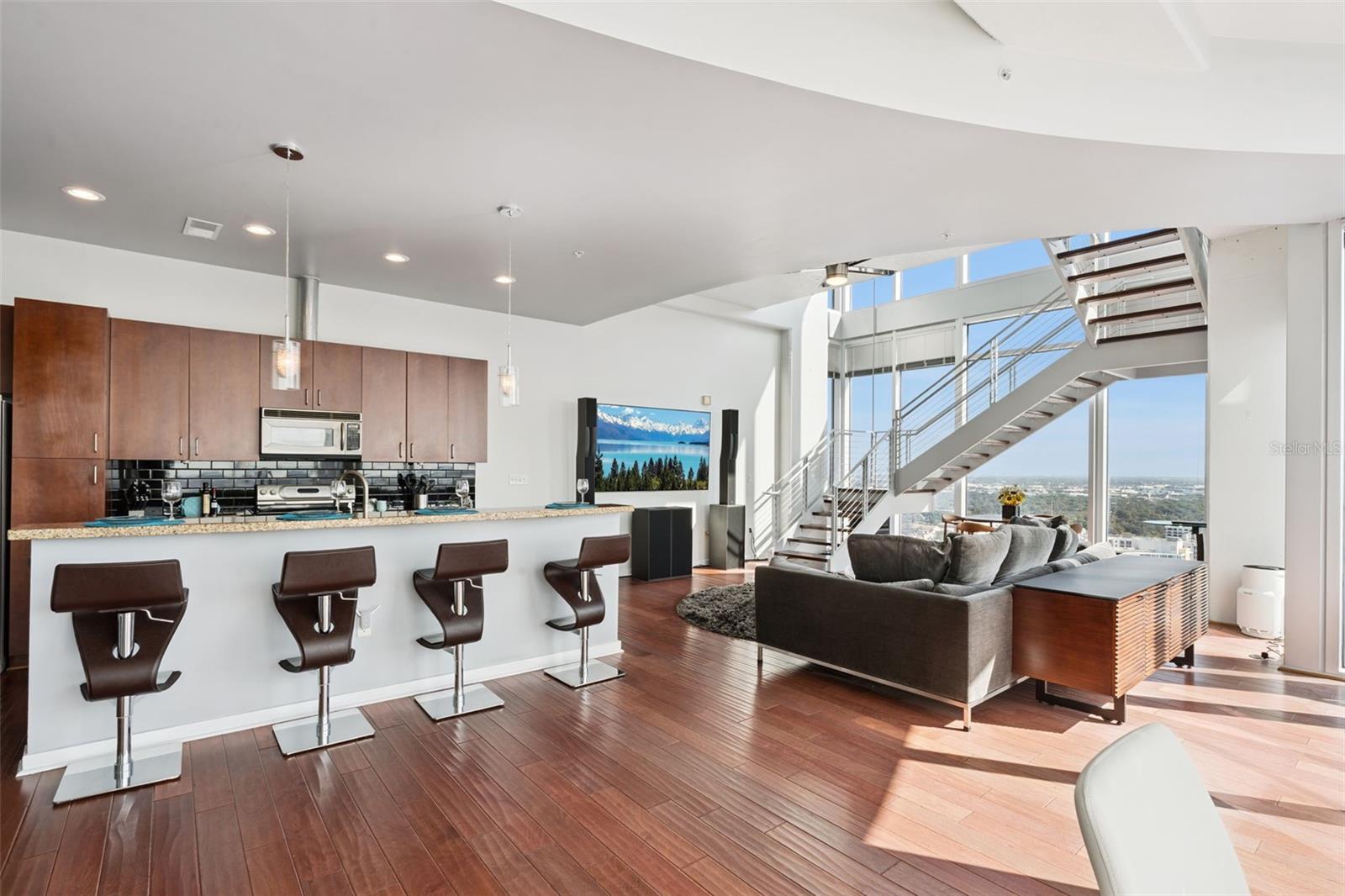 SOLAIRE/PLAZA CONDO - Residential