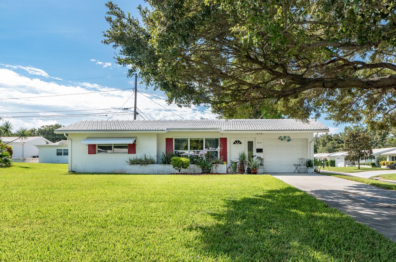 TAMARAC BY THE GULF - Residential