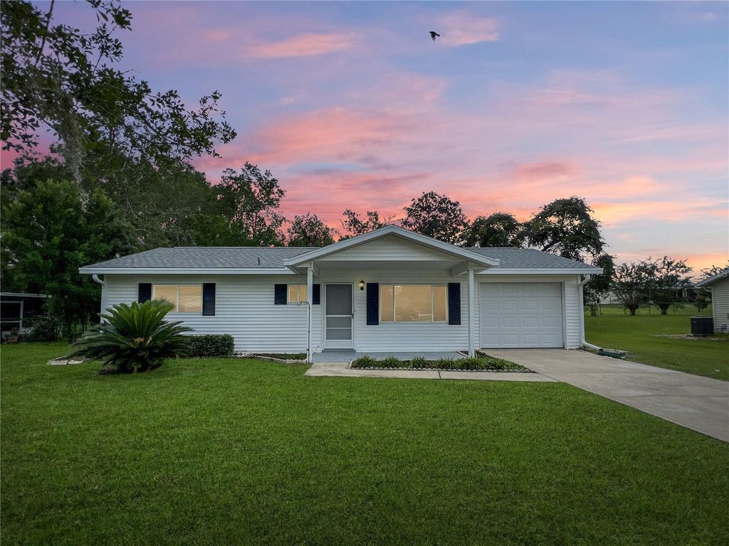 Photo of 11260 SW 78th Avenue, Ocala, FL 34476 (MLS # OM708864)