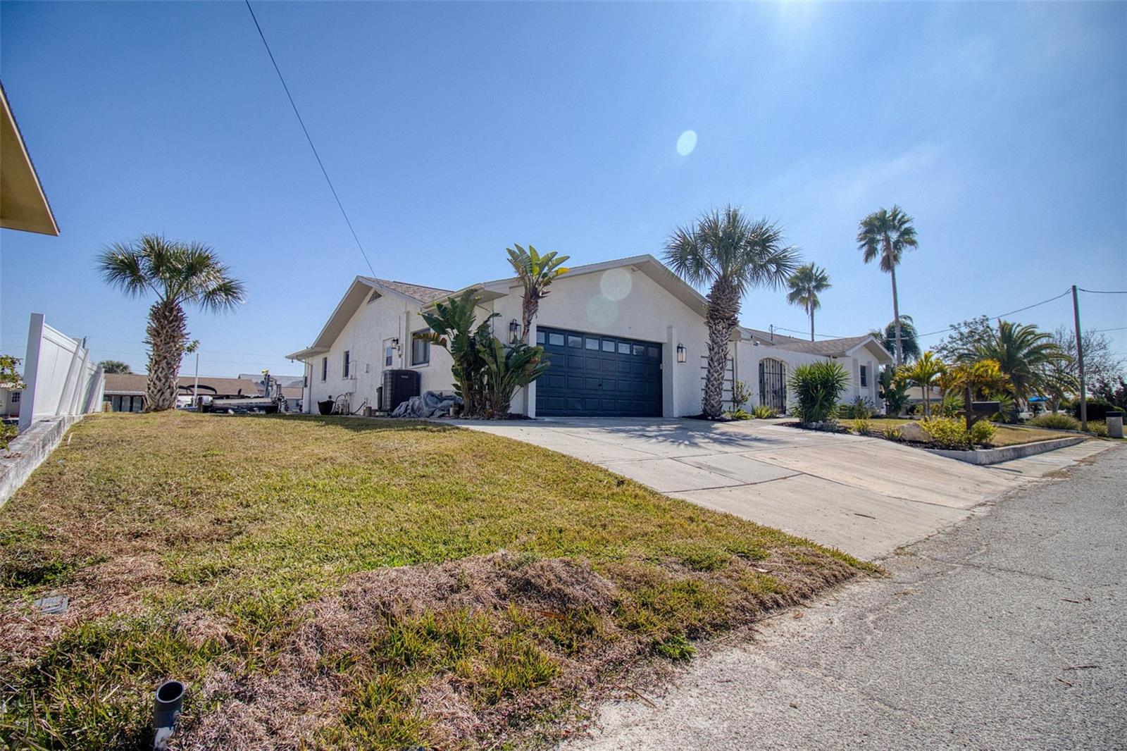 HUDSON BEACH ESTATES - Residential