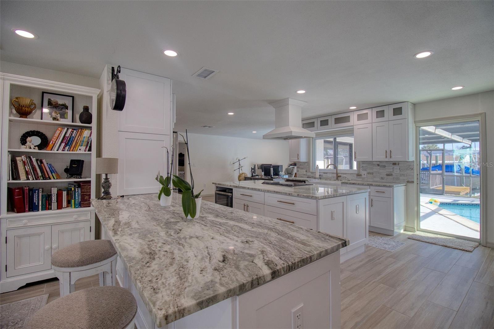 HUDSON BEACH ESTATES - Residential