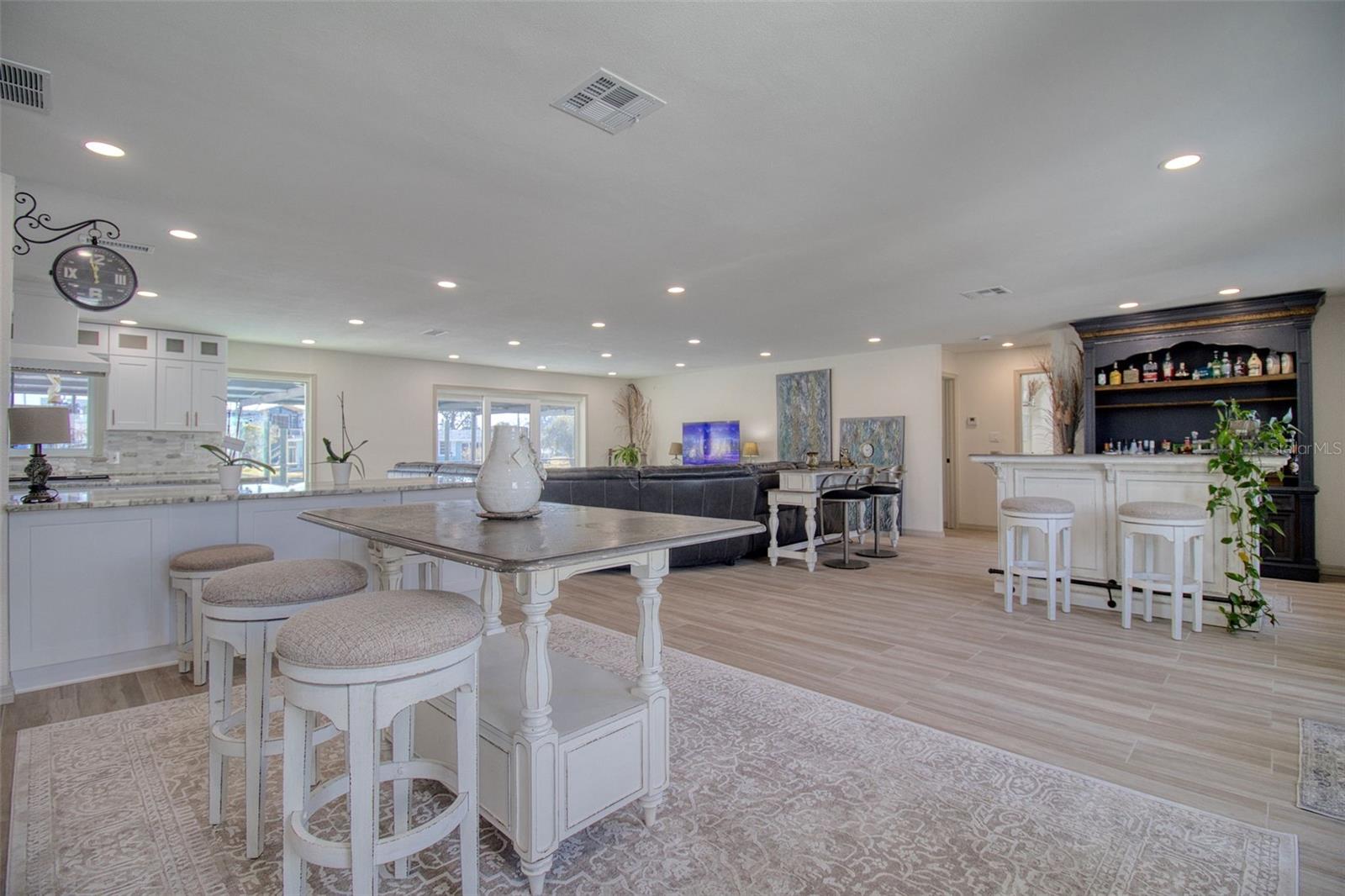 HUDSON BEACH ESTATES - Residential