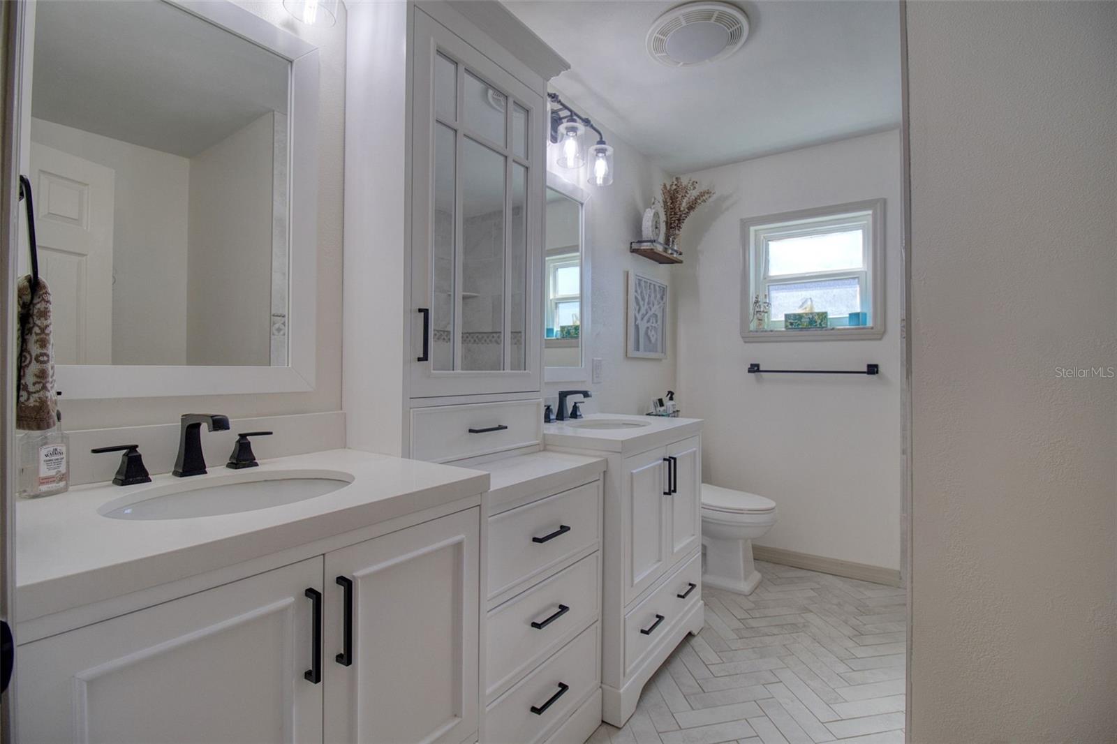 HUDSON BEACH ESTATES - Residential