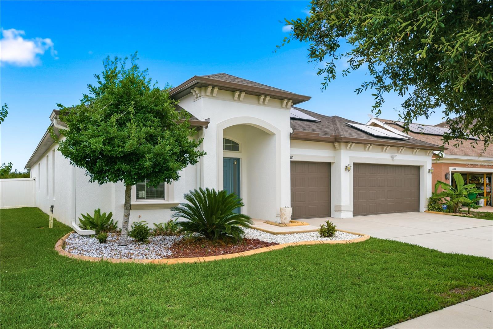 6410 FALLING OAK TRAIL
