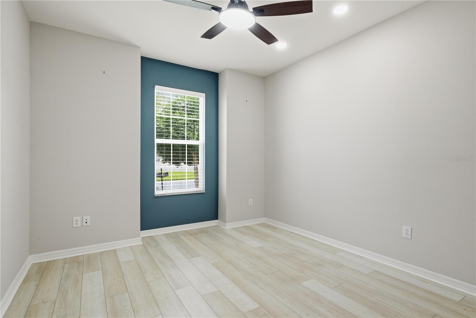 6410 FALLING OAK TRAIL