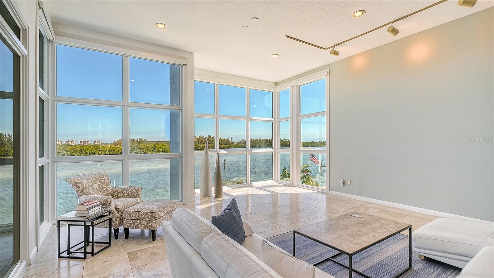 STEVENS - Residential