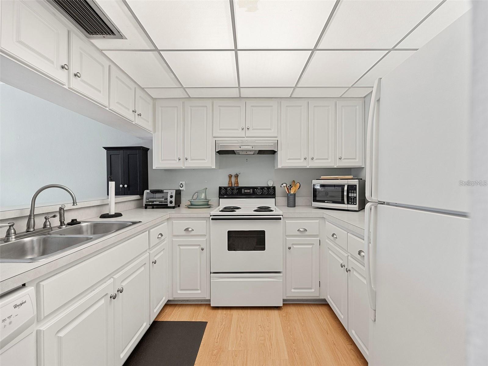 BIRD BAY II - Residential