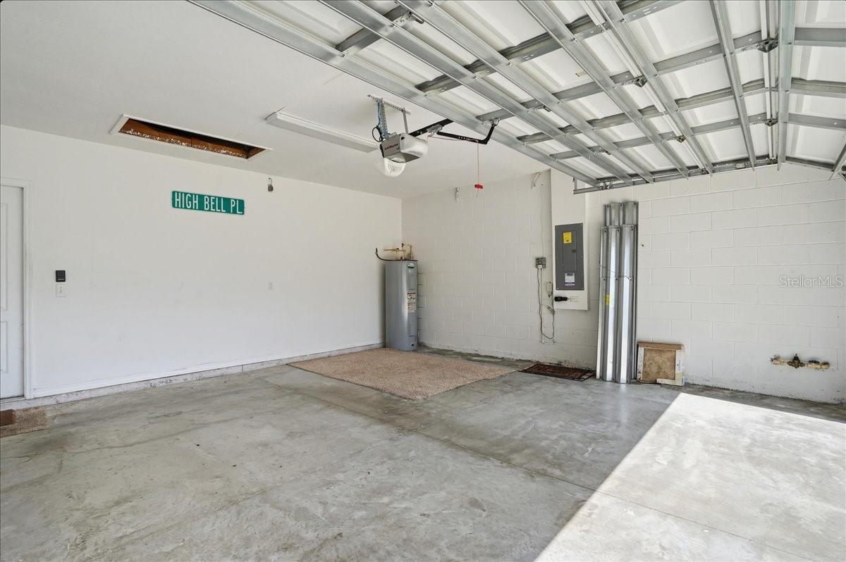 DEL TIERRA PH I - Residential