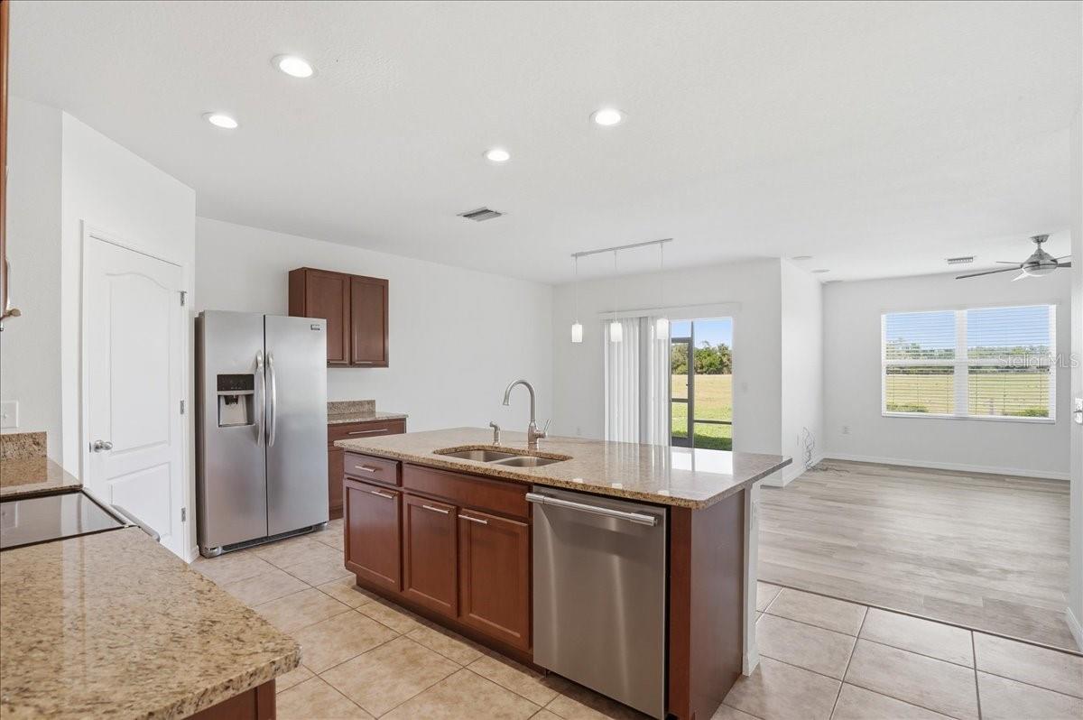 DEL TIERRA PH I - Residential