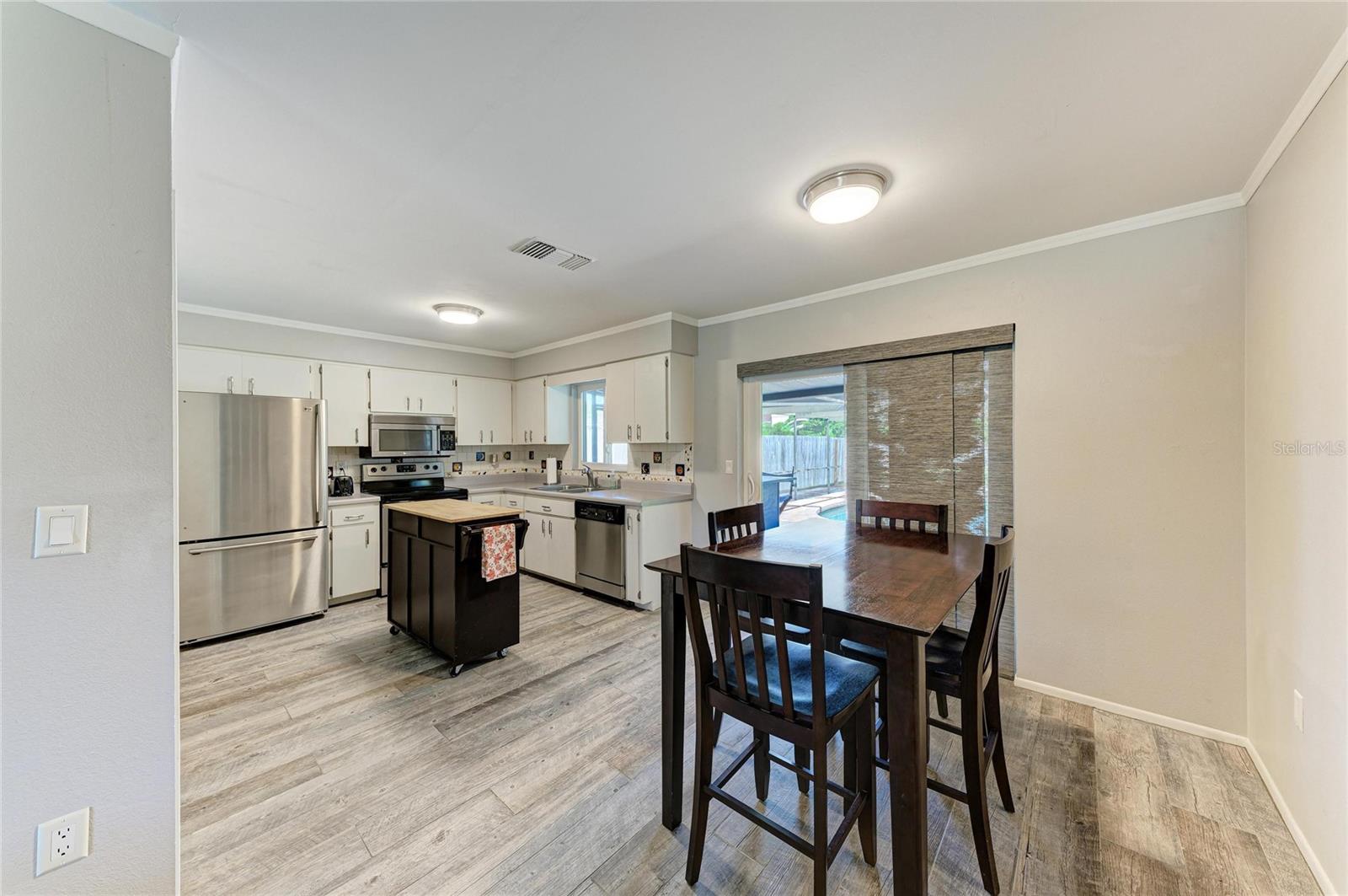 1903 COLLEEN STREET, SARASOTA, FL, 34231 4 1903 COLLEEN STREET