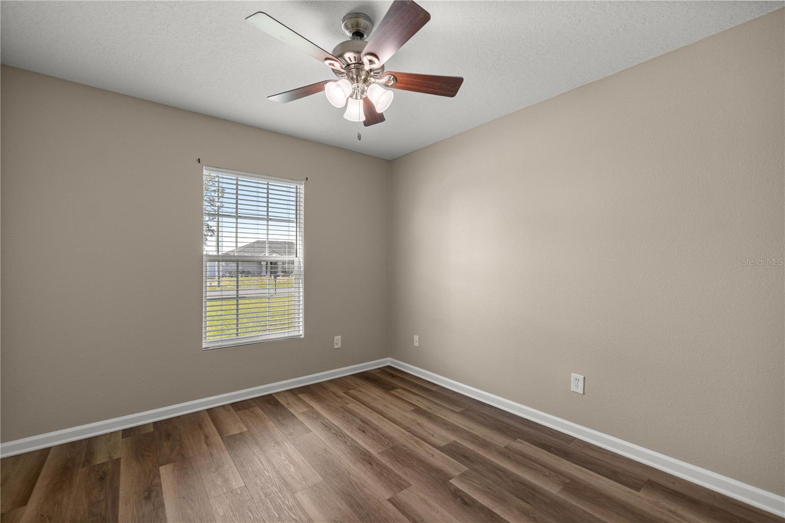 MARION OAKS UN 10 - Residential