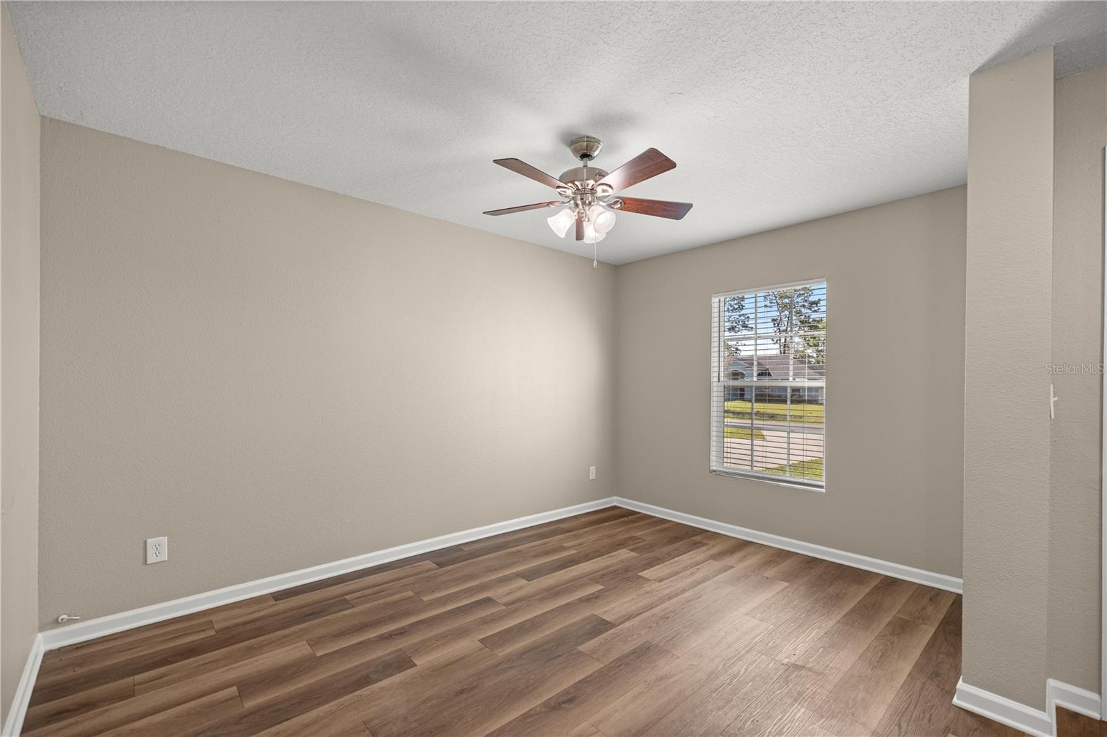 MARION OAKS UN 10 - Residential