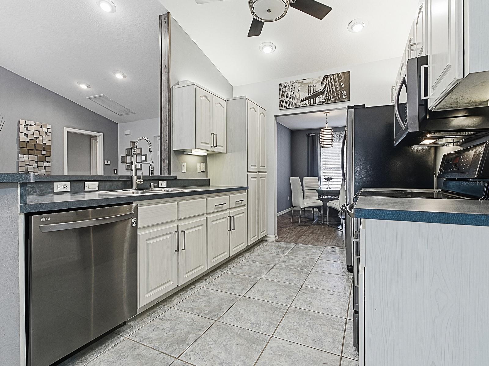 ORANGE BLOSSOM HILLS UN 09 - Residential