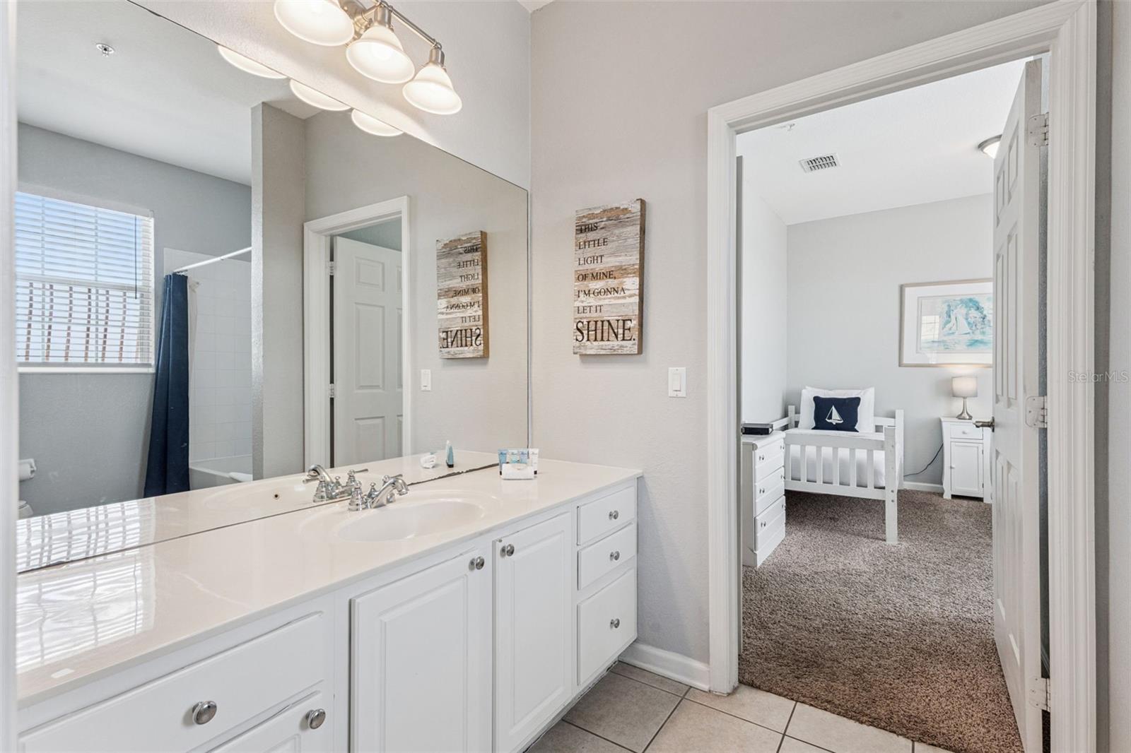 VISTA CAY - Residential