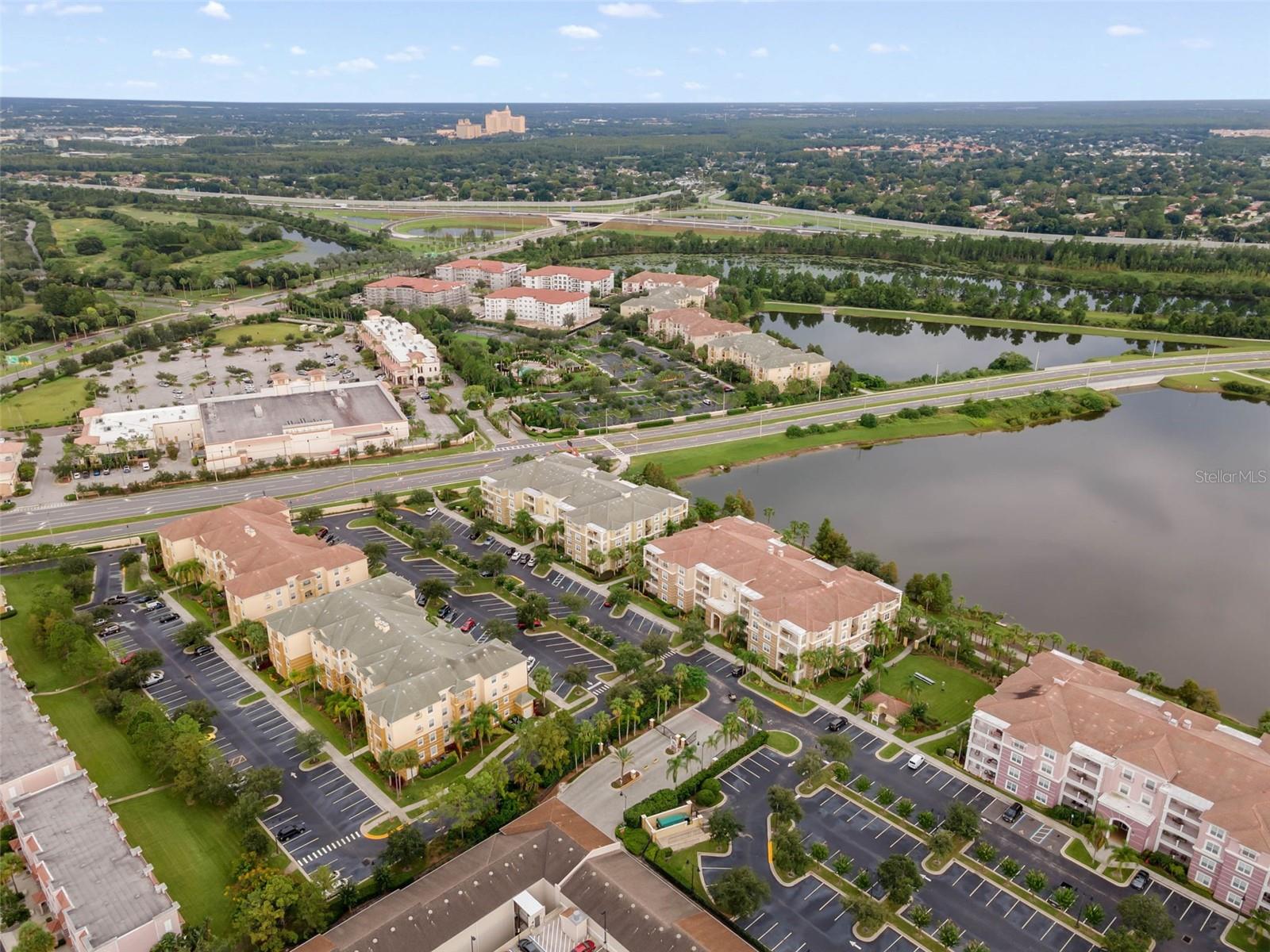 VISTA CAY - Residential