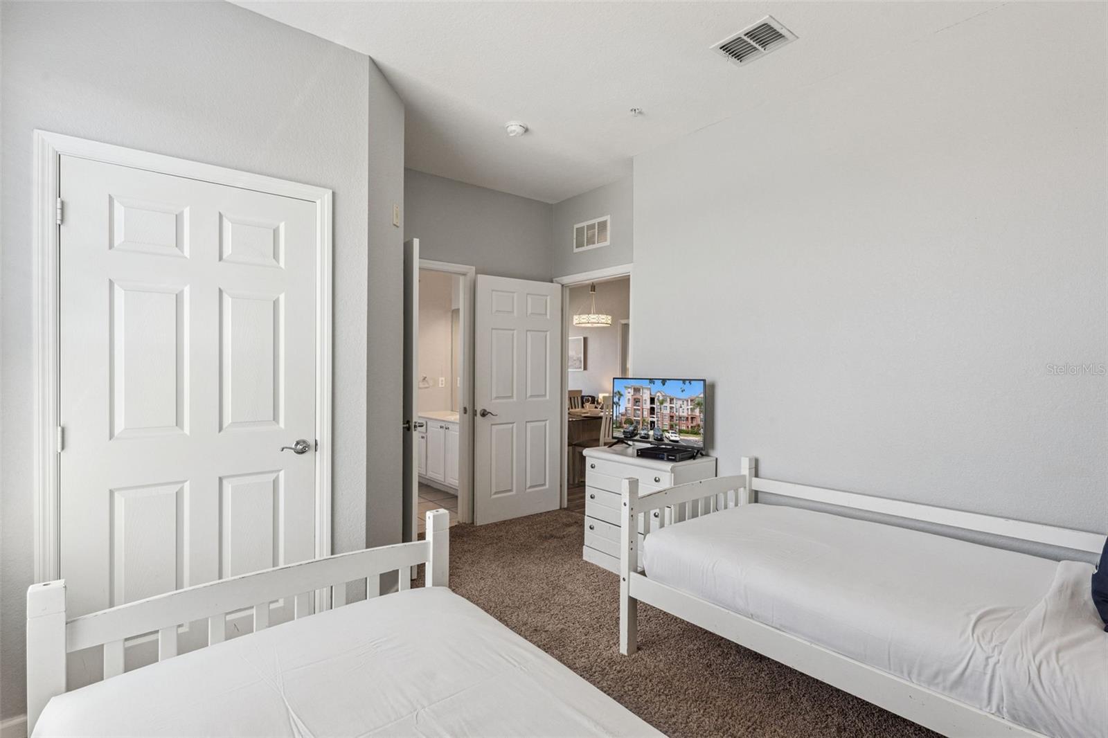 VISTA CAY - Residential