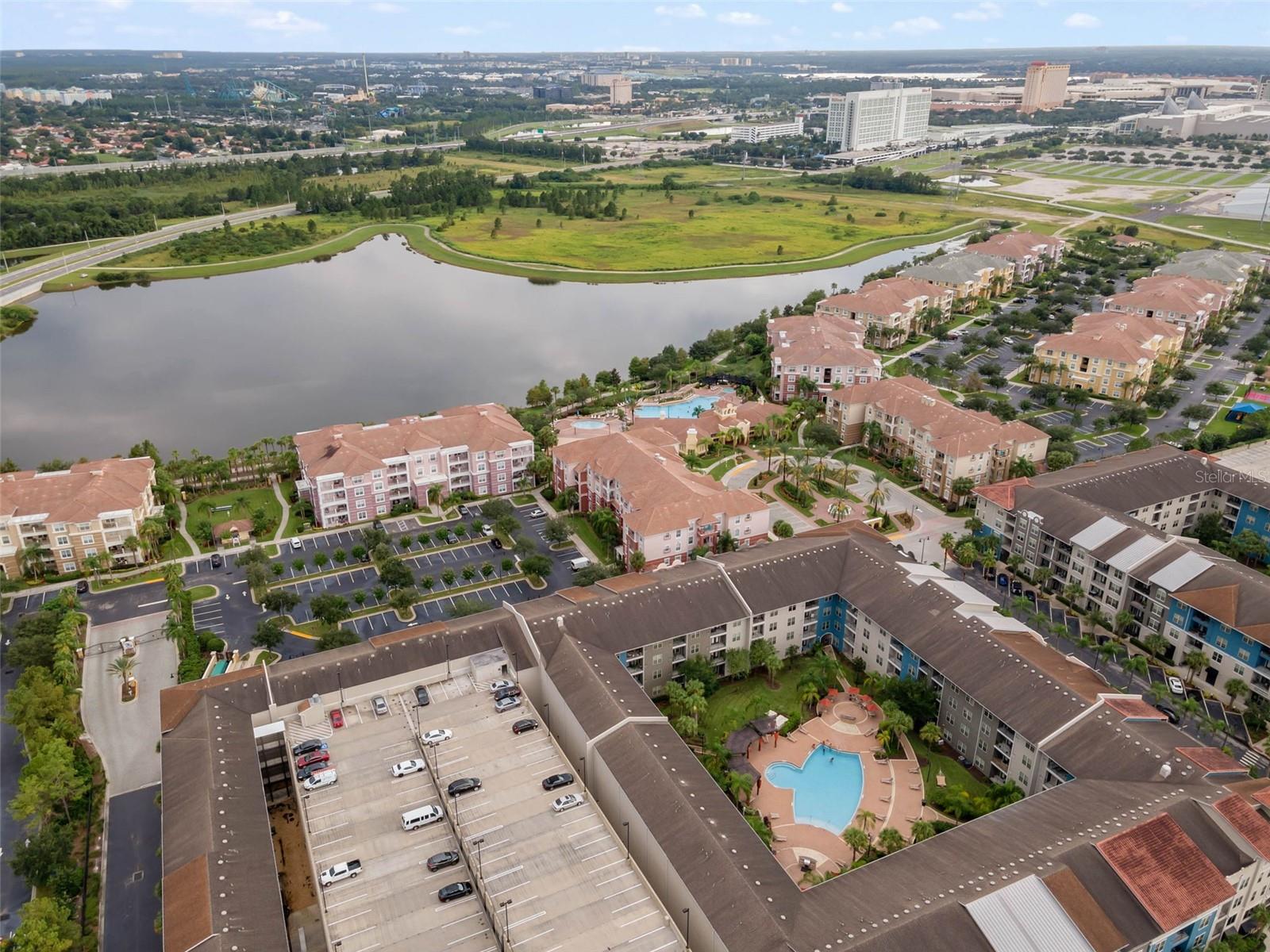 VISTA CAY - Residential