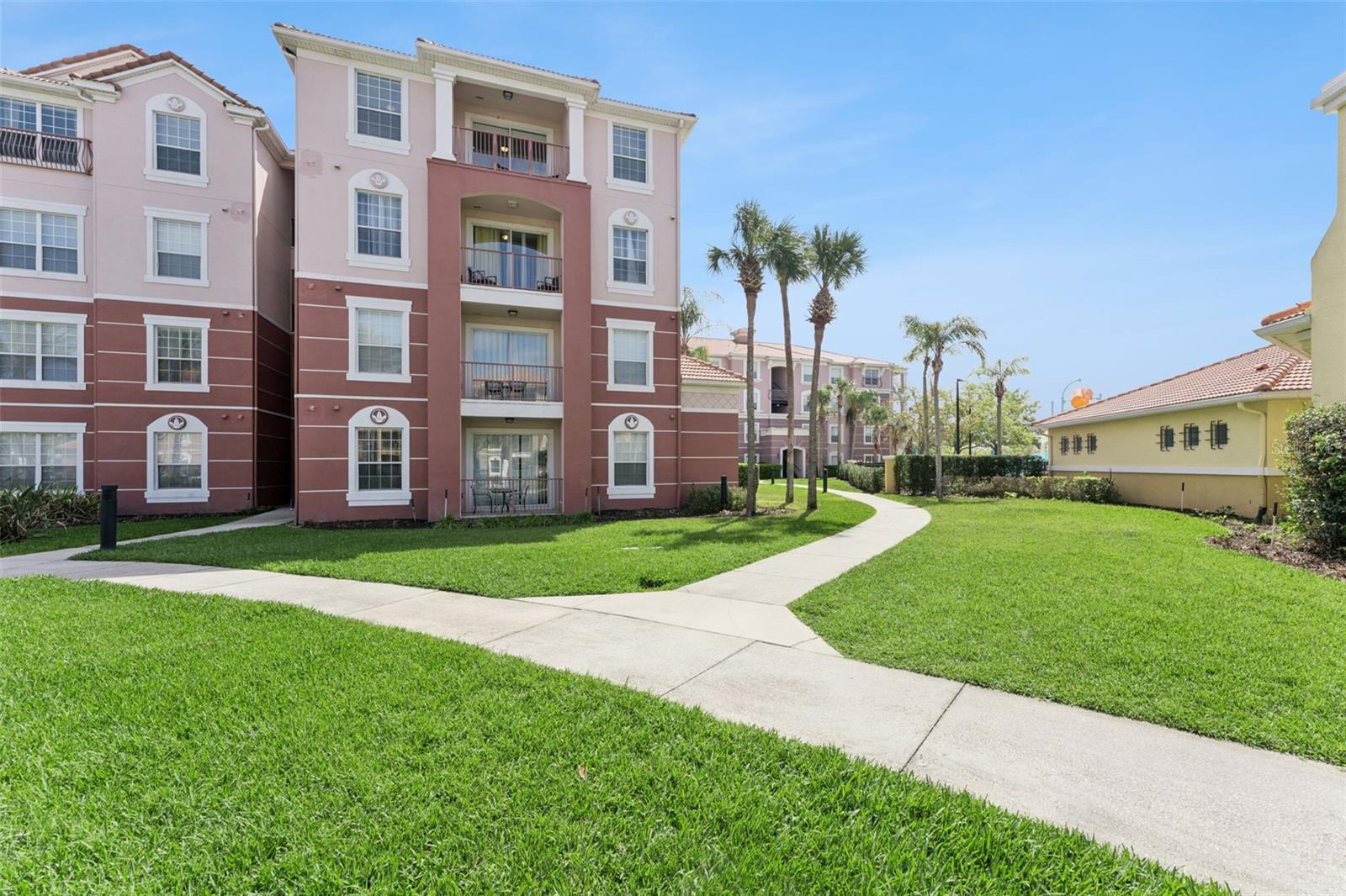 VISTA CAY - Residential