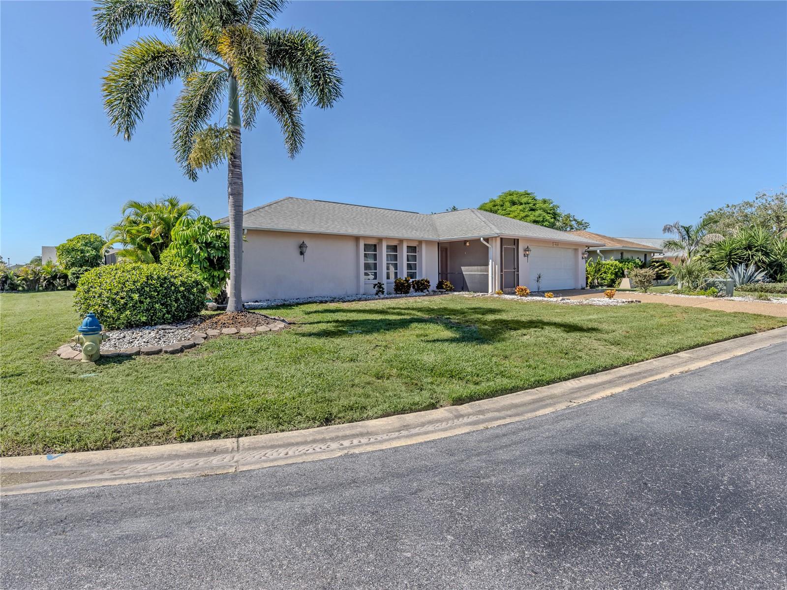 1612 VIKKI COURT, VENICE, FL, 34293 2 1612 VIKKI COURT