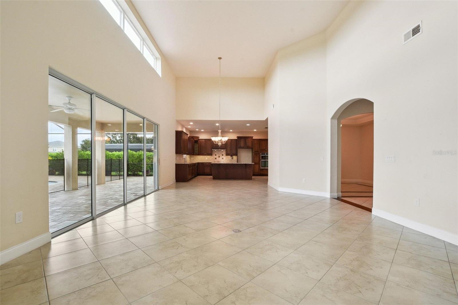 FONTANA ESTATES - Residential