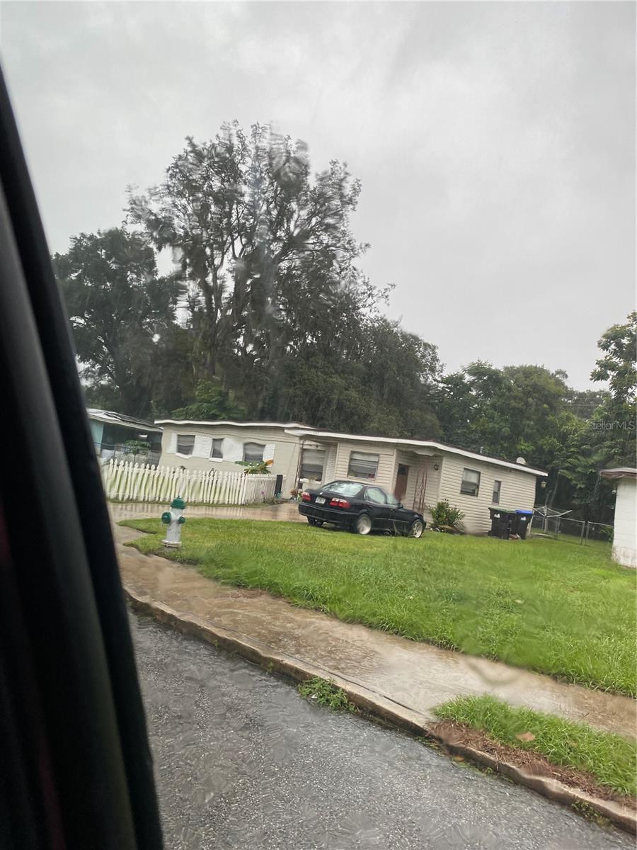 4207 MEADOWBROOK AVENUE