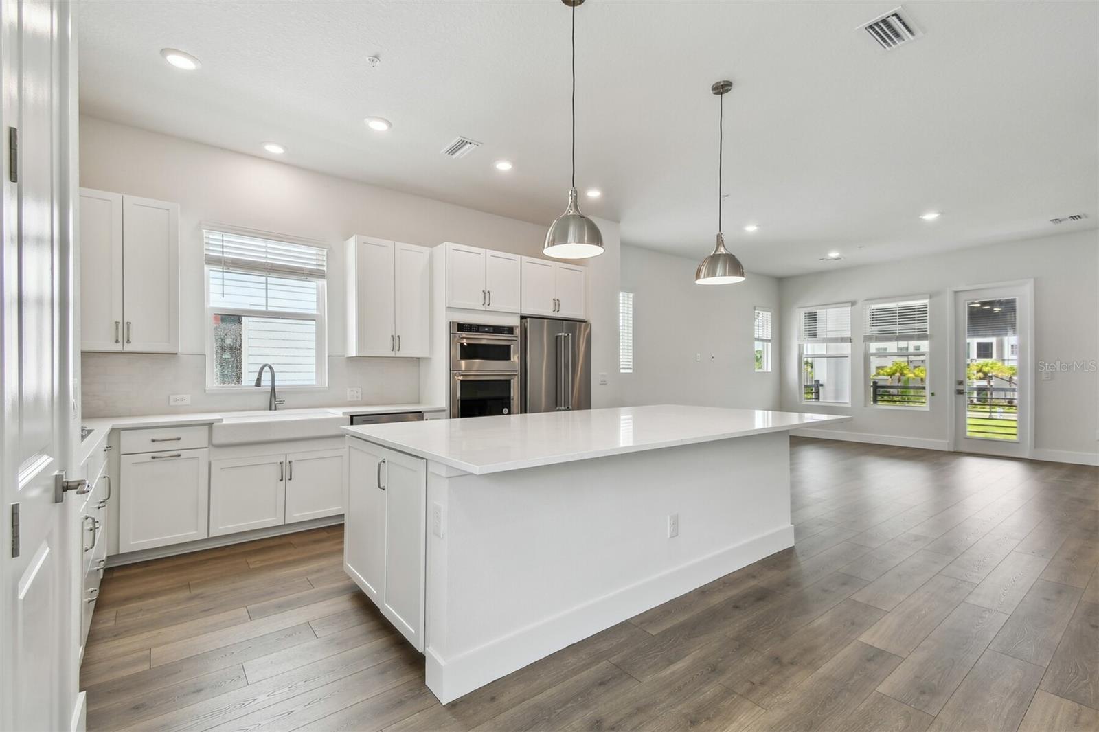 EMERALD LANDING AT WATERSIDE - Residential