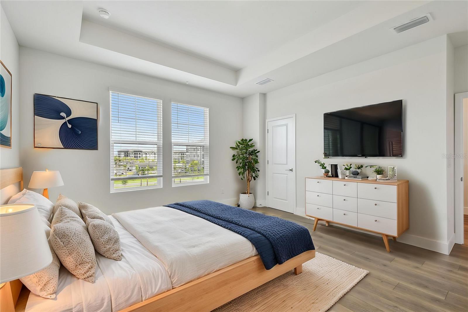 EMERALD LANDING AT WATERSIDE - Residential