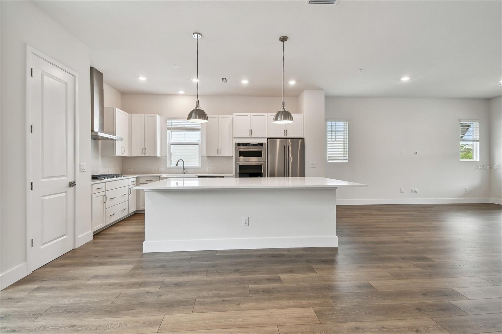 EMERALD LANDING AT WATERSIDE - Residential
