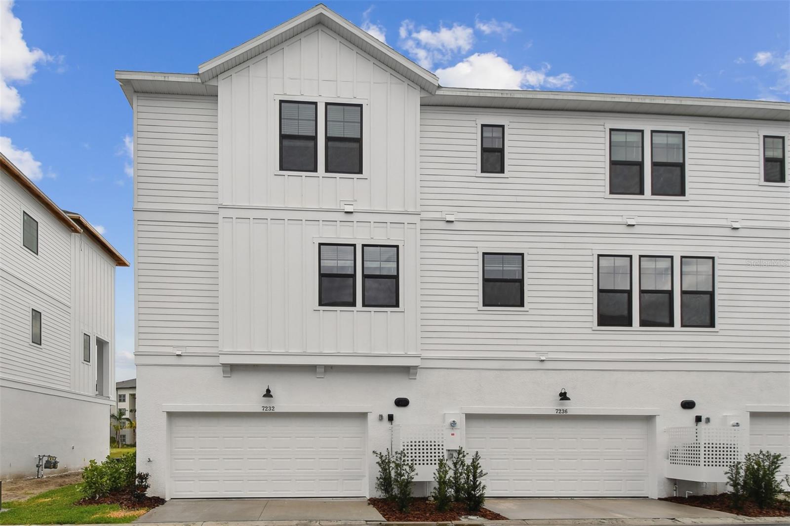 EMERALD LANDING AT WATERSIDE - Residential