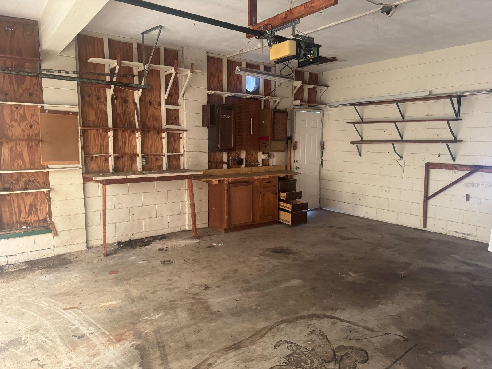 BREEZEWOOD PARK UNIT 01 - Residential