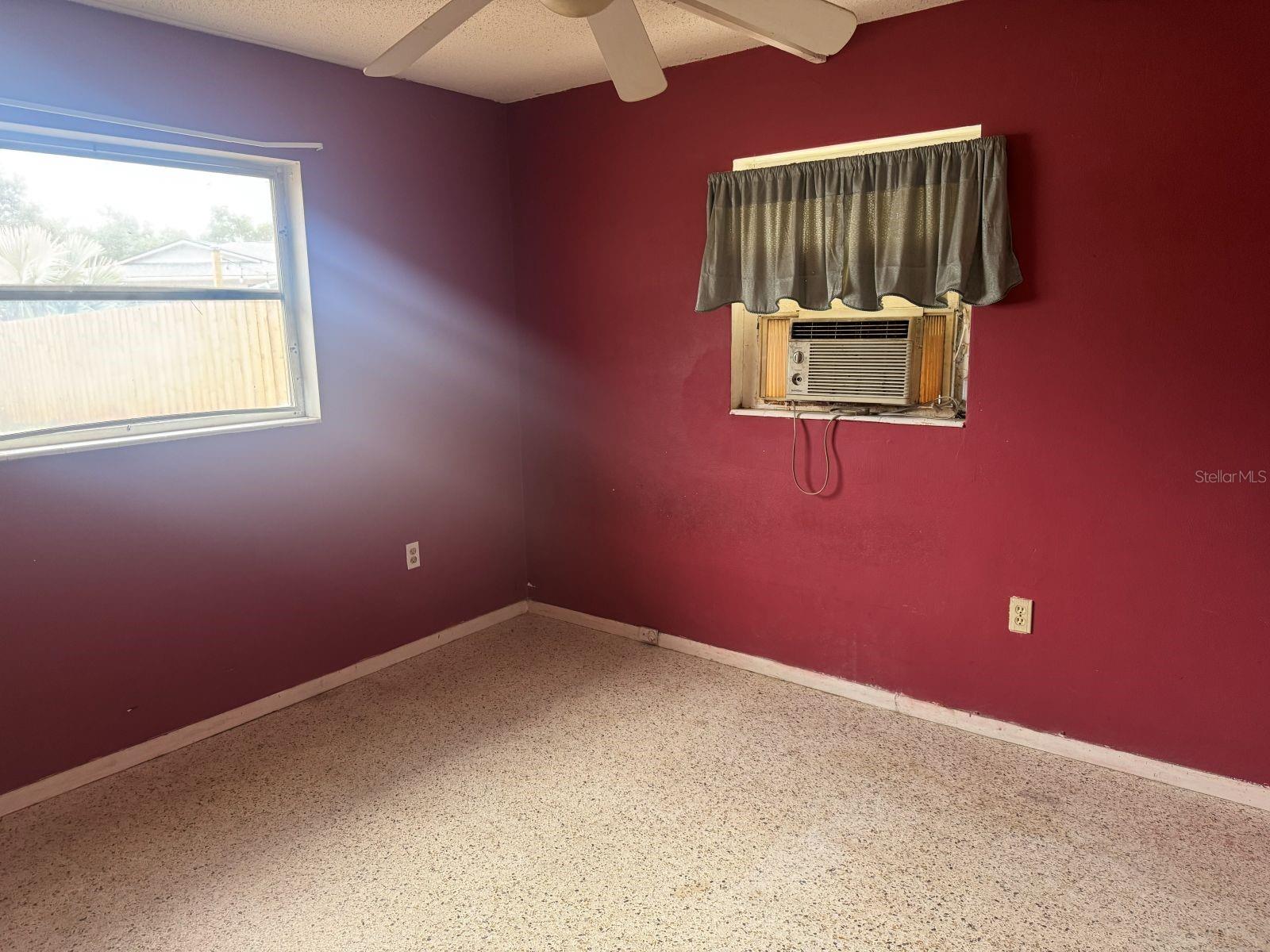 BREEZEWOOD PARK UNIT 01 - Residential