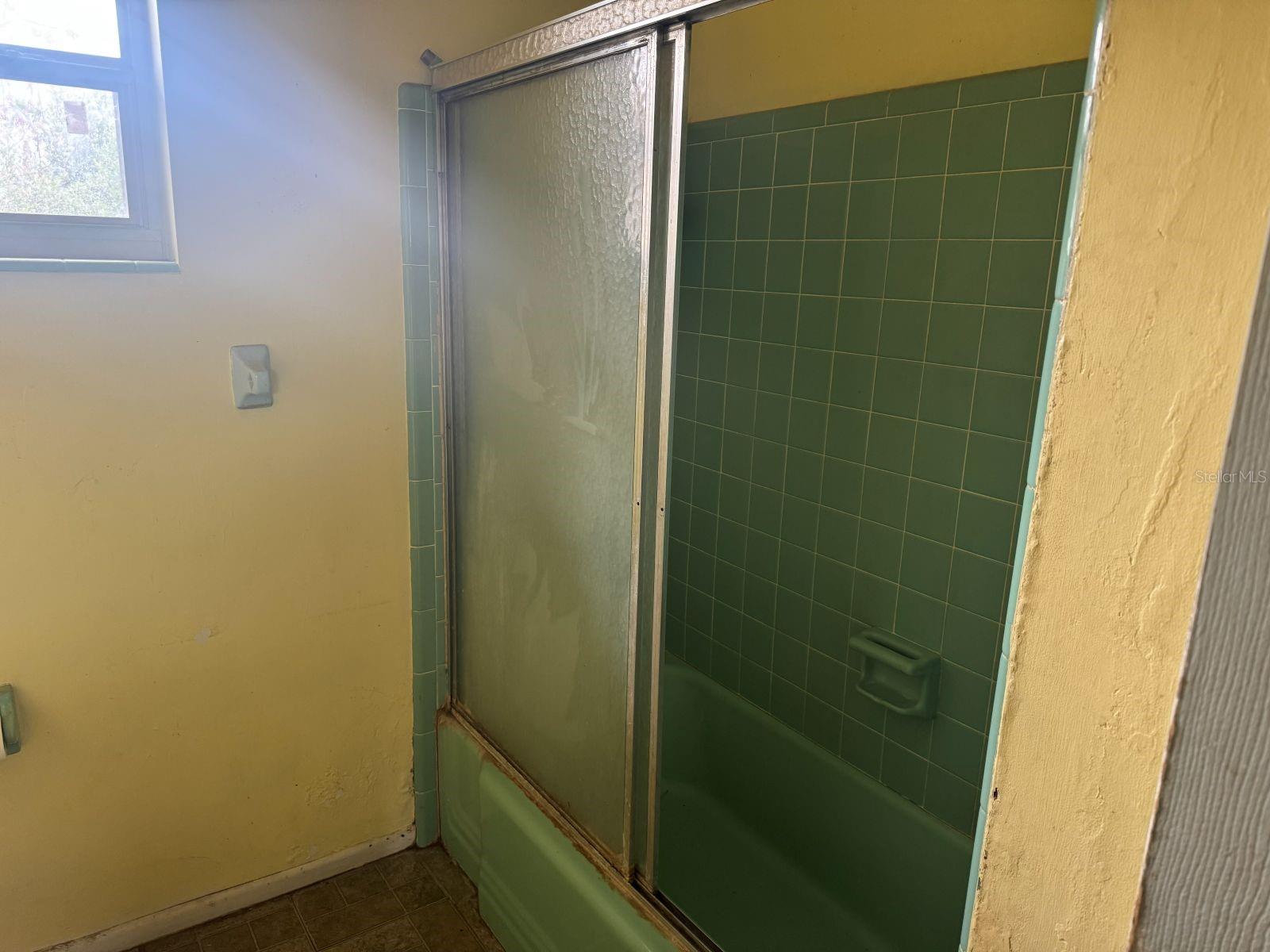 BREEZEWOOD PARK UNIT 01 - Residential