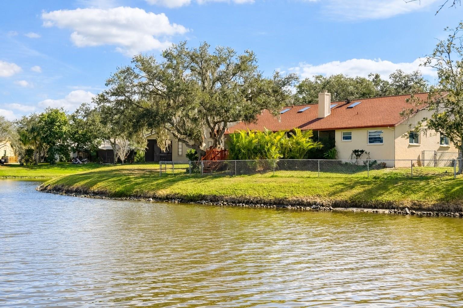 2144 BLACK OAK COURT