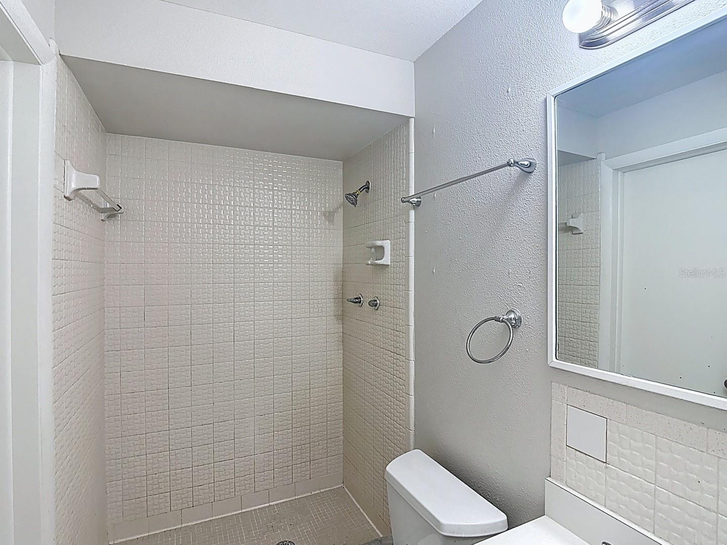 OAKHURST ACRES 3RD ADD - Residential