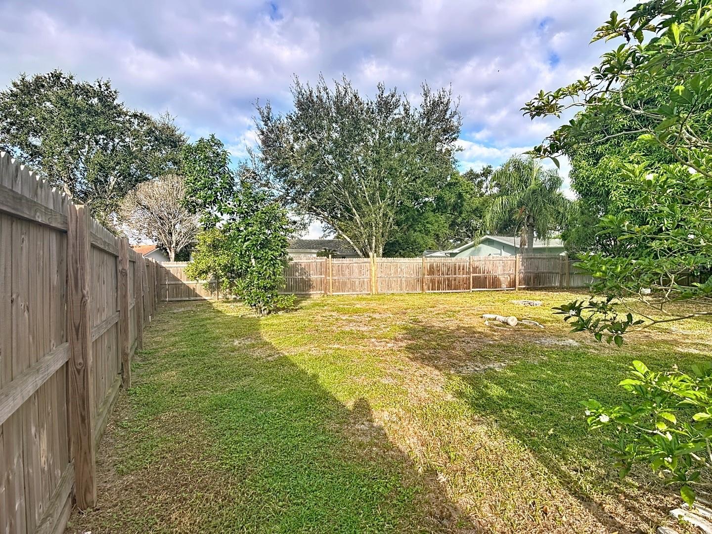 OAKHURST ACRES 3RD ADD - Residential