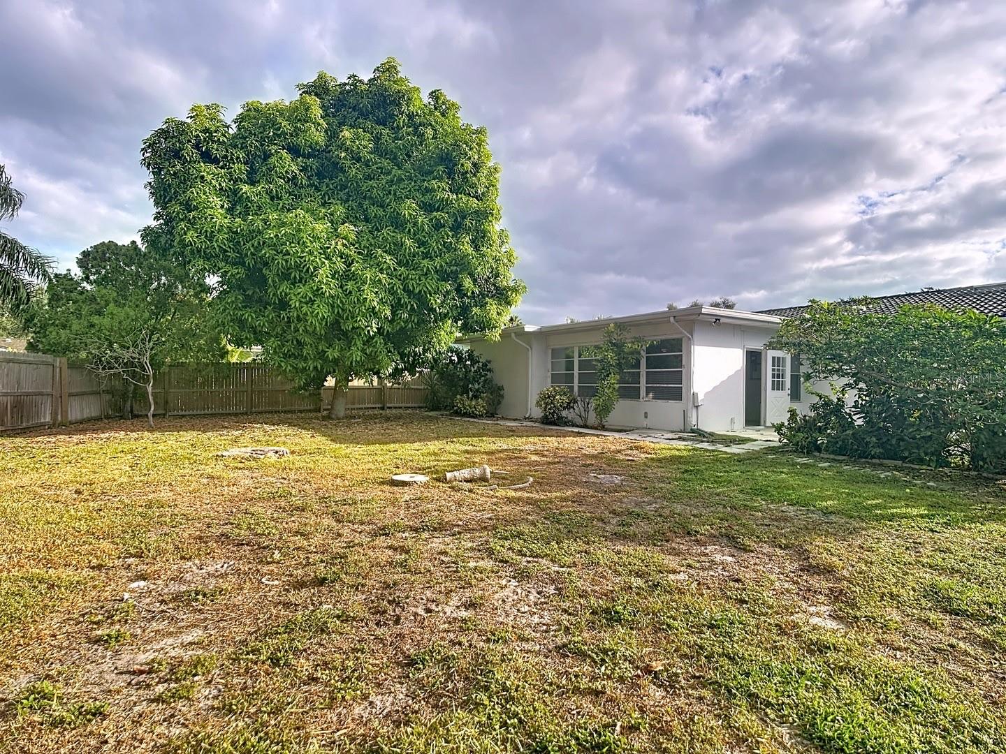 OAKHURST ACRES 3RD ADD - Residential