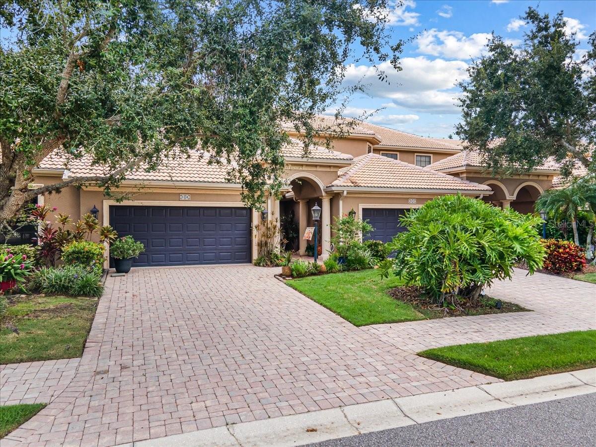 BOUGAINVILLEA PLACE - Residential