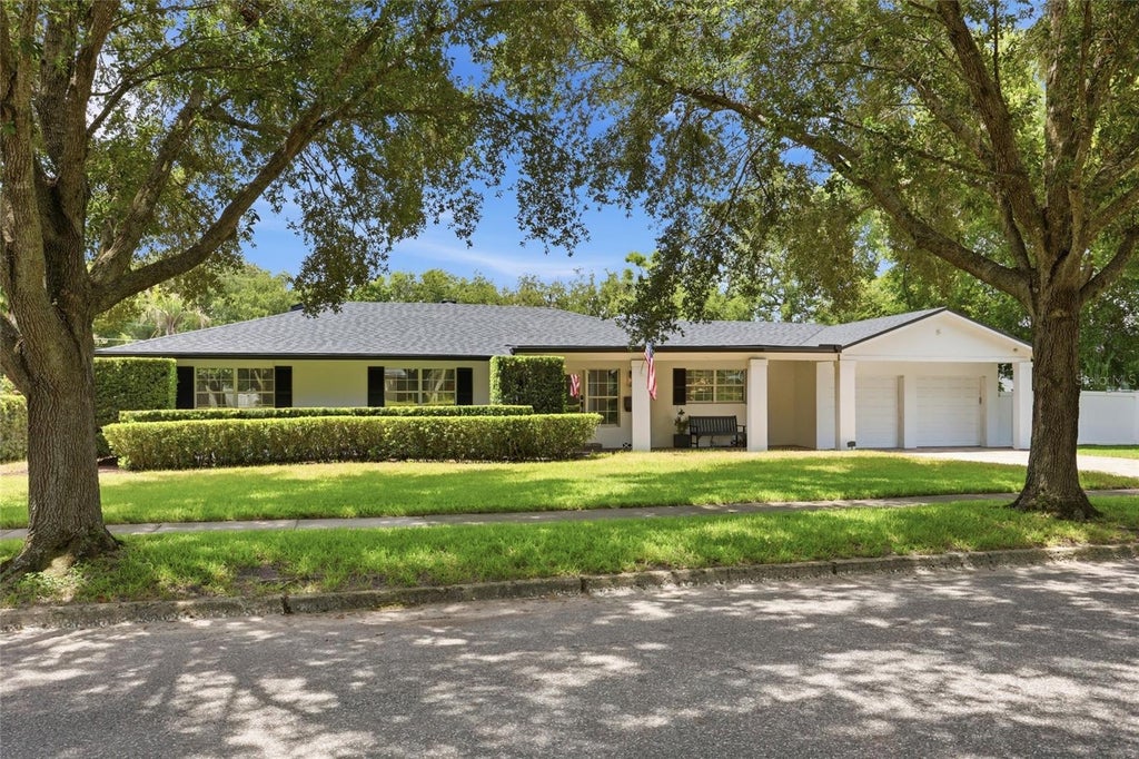 Photo of 1216 Chichester Street, Orlando, FL 32803 (MLS # O6425755)