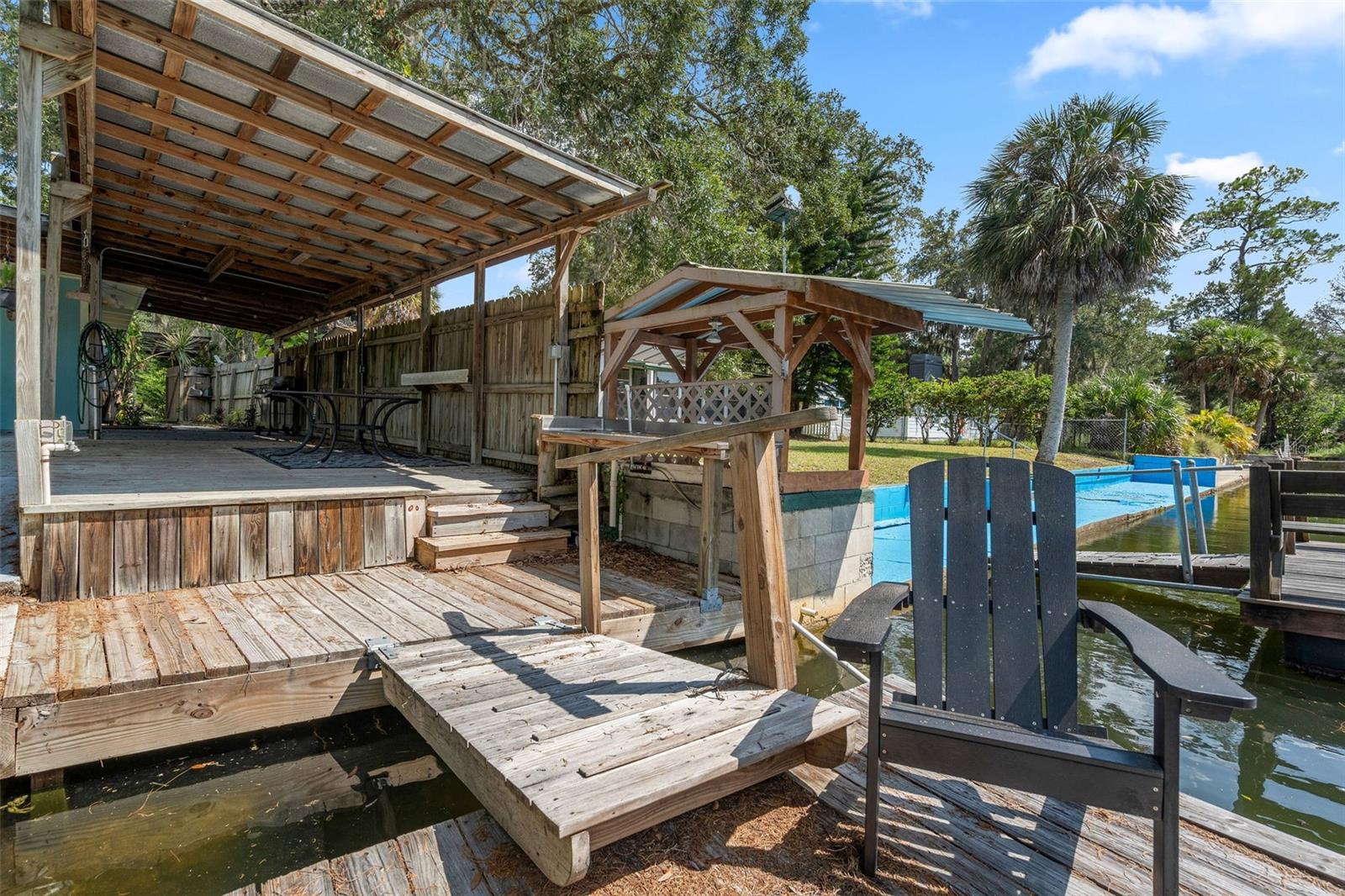 PALM GROVE COLONY - Residential