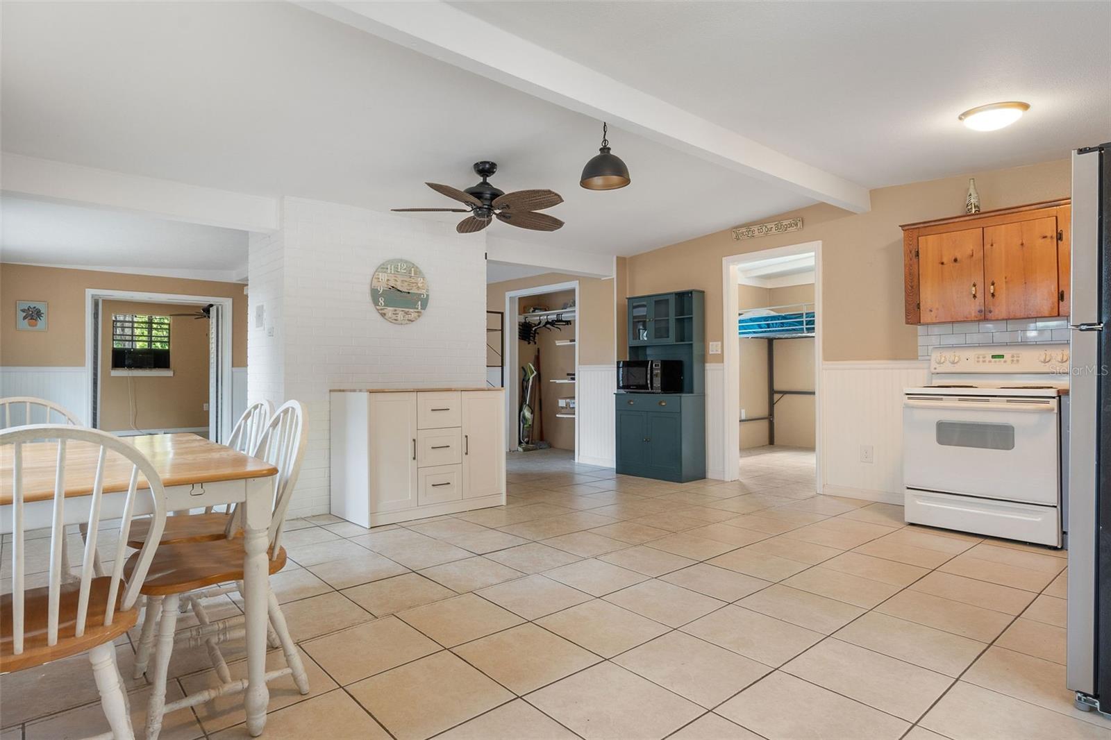 PALM GROVE COLONY - Residential