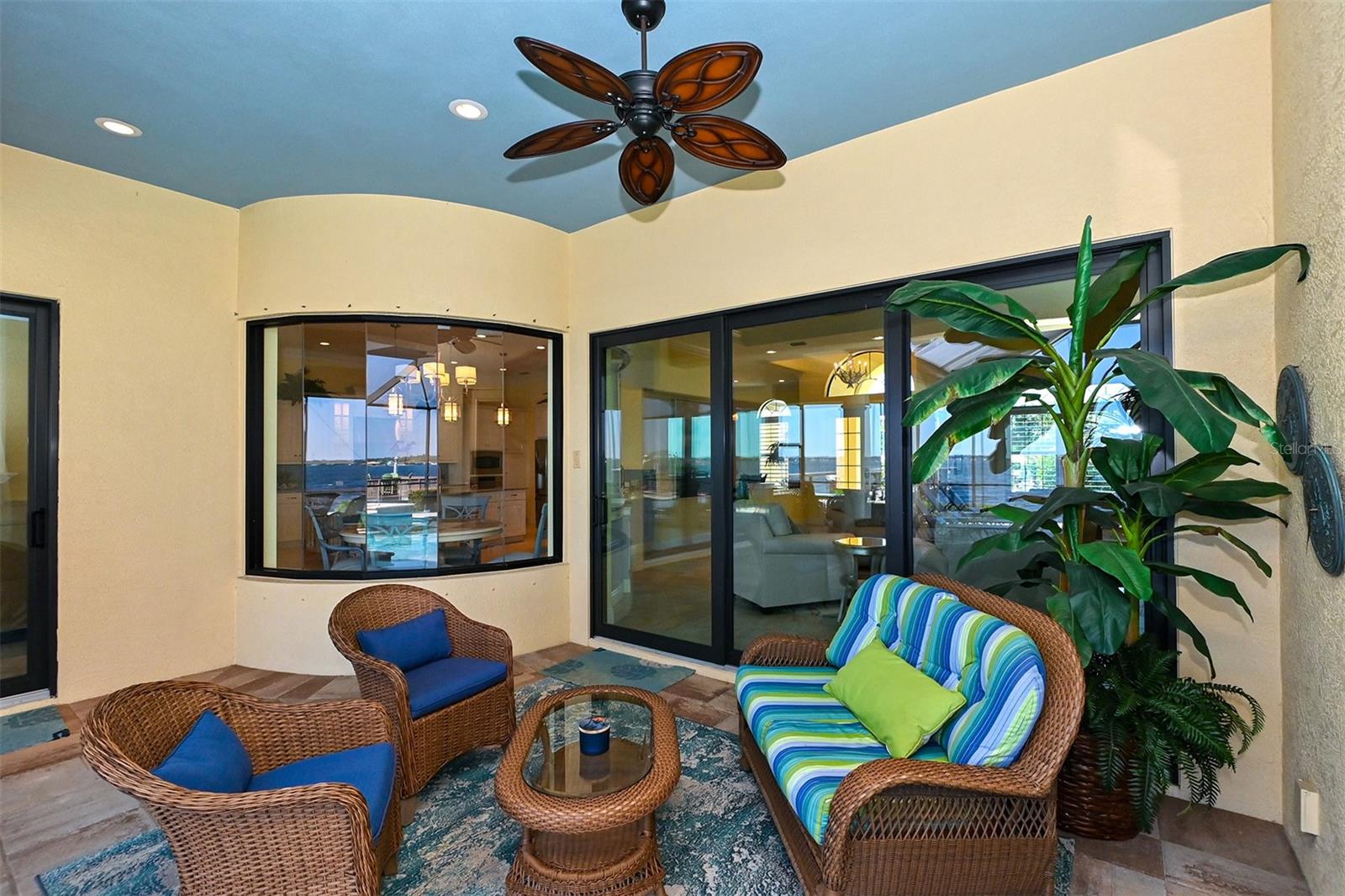 RIVERDALE - Residential