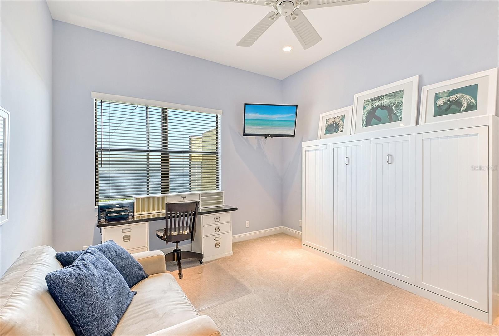 RIVERDALE - Residential