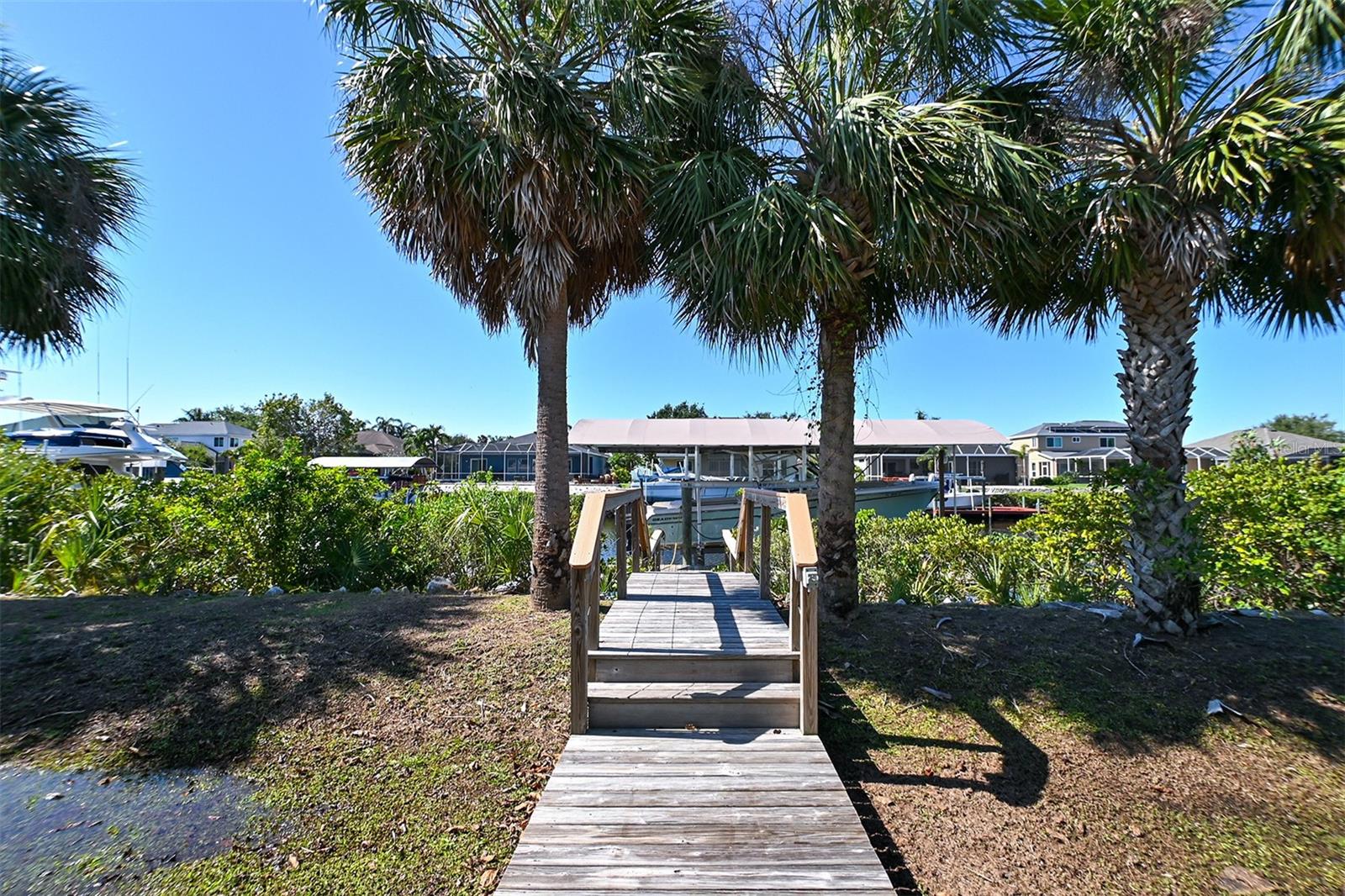 RIVERDALE - Residential