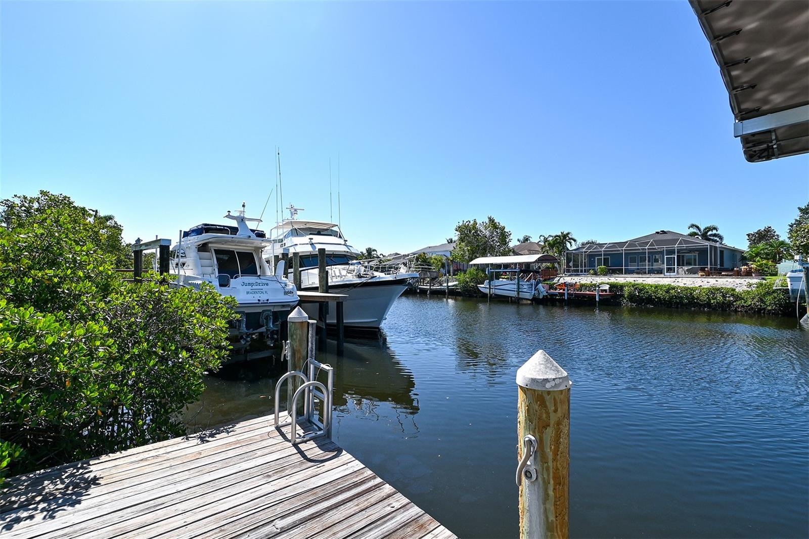 RIVERDALE - Residential